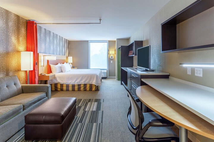 Room 8 of 30