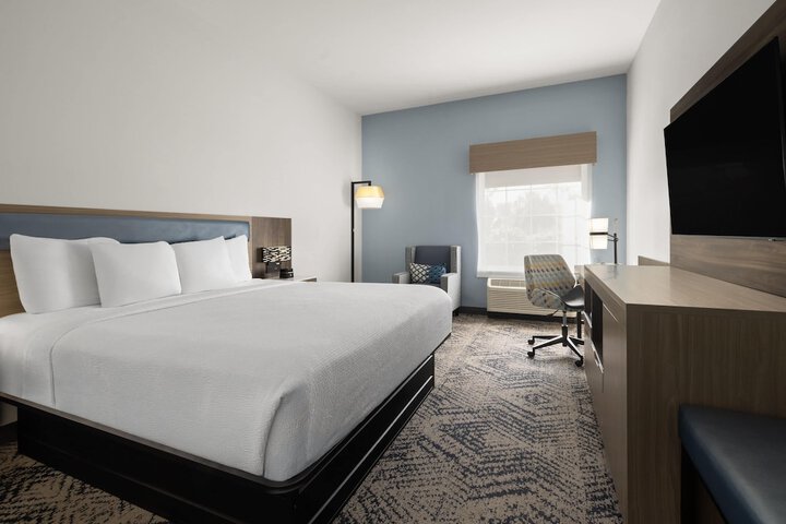 La Quinta Inn & Suites by Wyndham Savannah Airport - Pooler