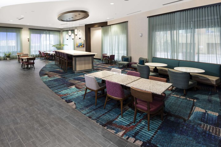 Hampton Inn & Suites Raleigh Downtown