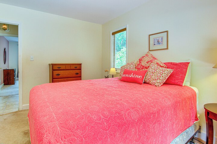 2-story Deck: Waterfront Lake Lure Home!