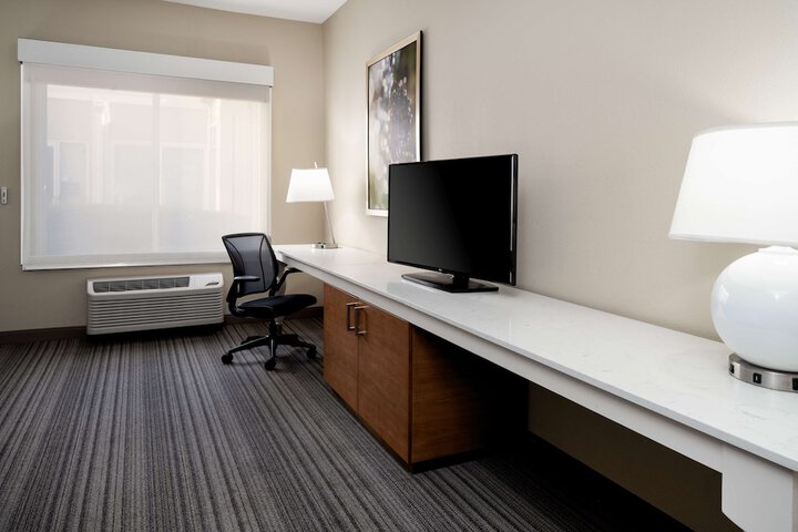 Room 18 of 47