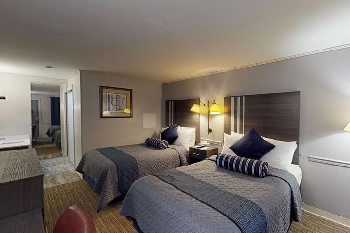 Room 30 of 42