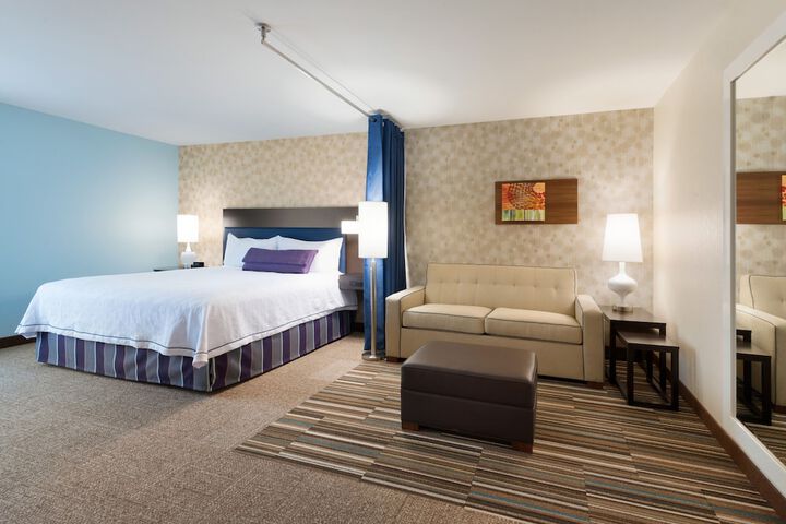 Room 18 of 28
