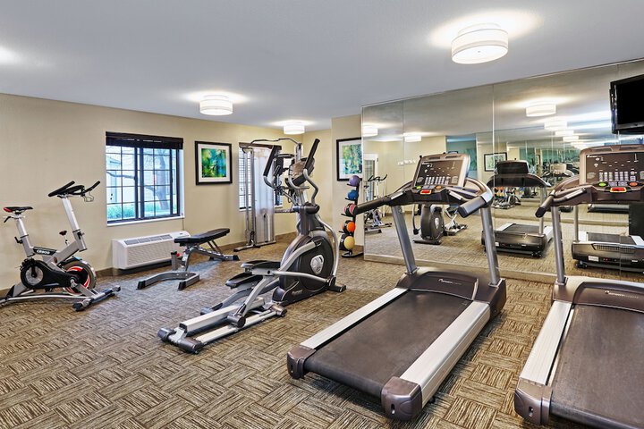 Staybridge Suites Chicago - Glenview by IHG