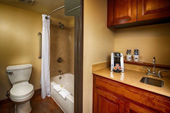 Grand Canyon Hotel and Suites