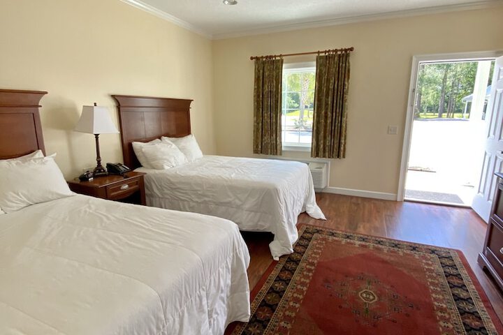 Room 8 of 18