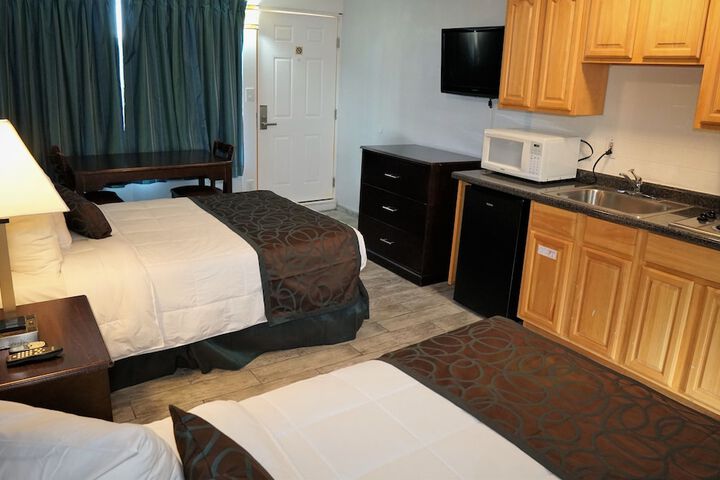 Sunset Beach Hotel
