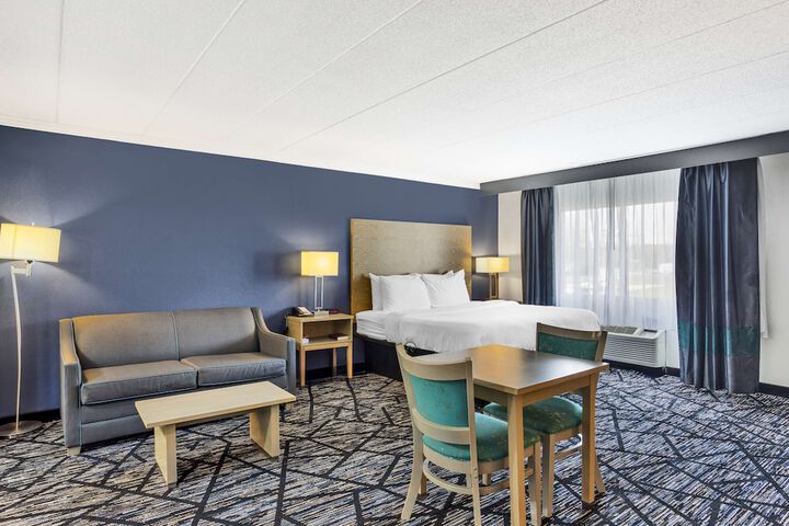 Room 30 of 50