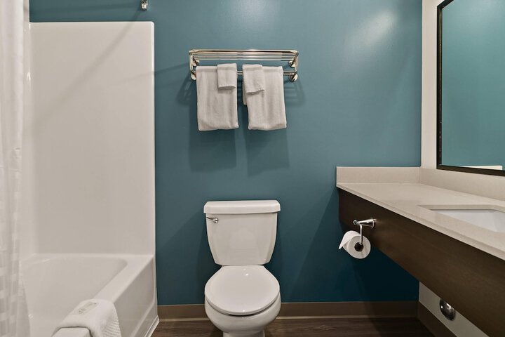 Woodspring Suites East Lansing - University Area
