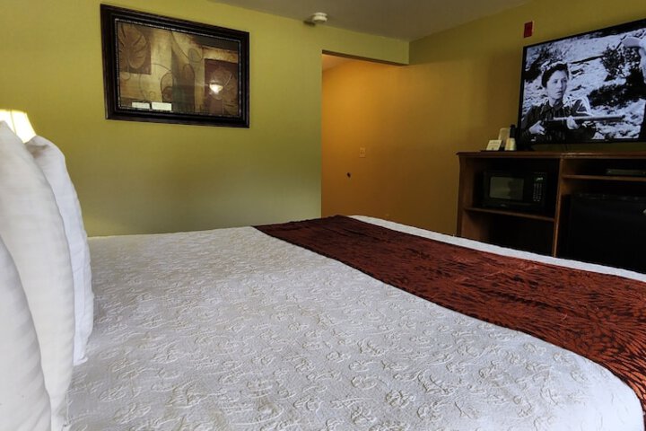 Room 13 of 44