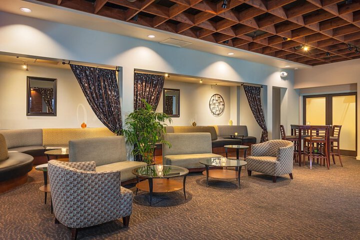 Hotel Interior 6 of 38