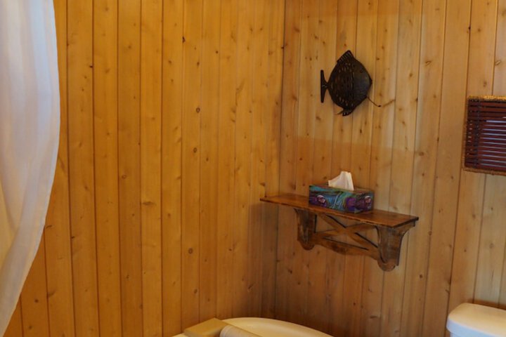 Room 20 of 33