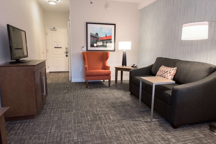 Room 15 of 37