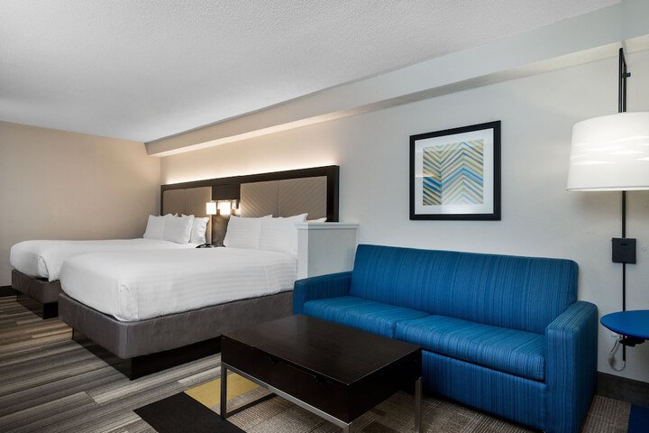 Holiday Inn Express & Suites Florence I-95 & I-20 Civic Center by IHG
