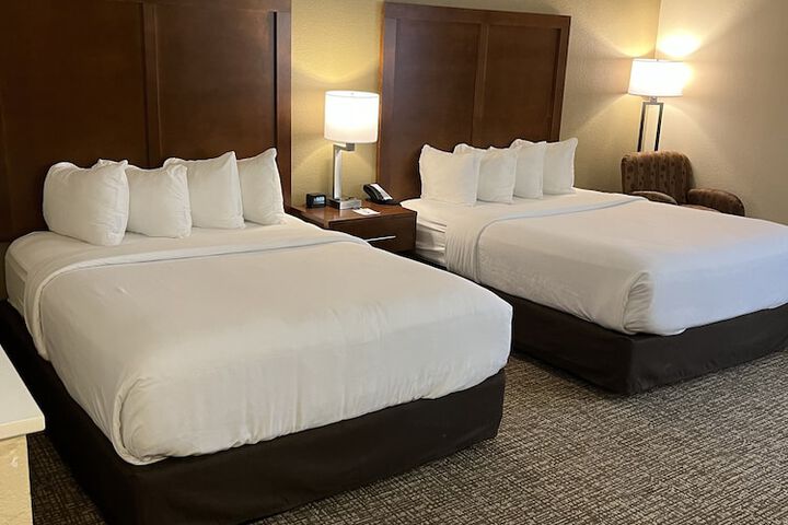 Wingate by Wyndham Pittsburgh / West Mifflin