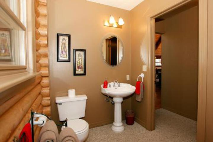 County Road House 146846