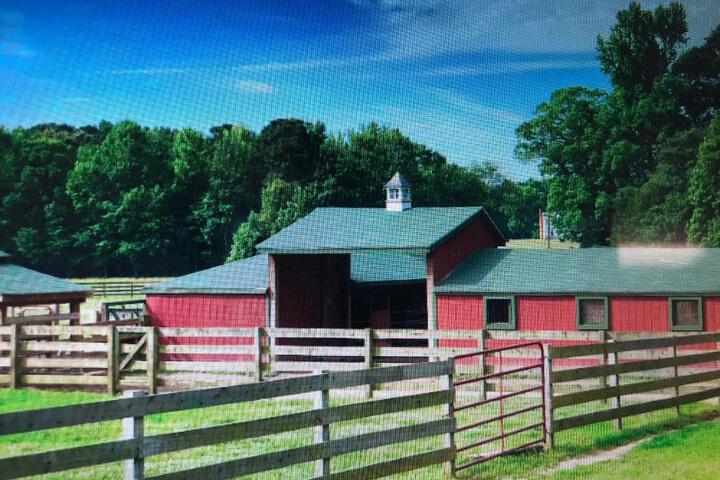 The Bed and Breakfast at Peace Hill Farm