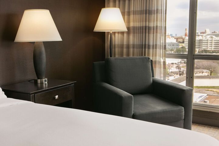 Room 17 of 53