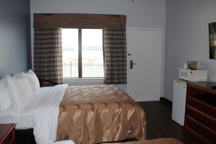 Room 62 of 75