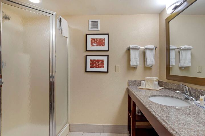 Room 34 of 58