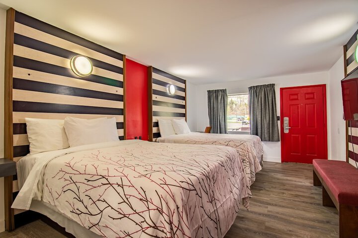 Room 12 of 27
