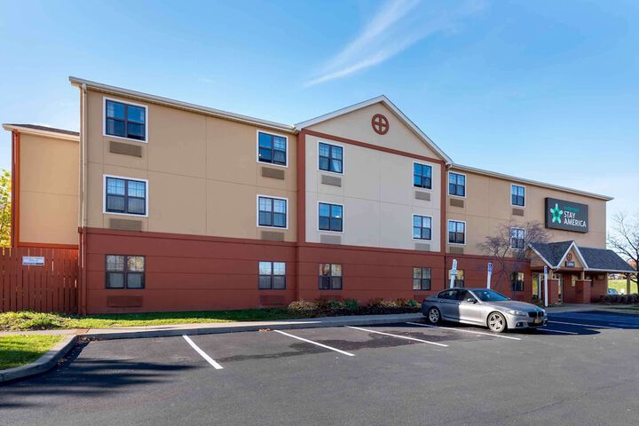 Hotel 3 of 27