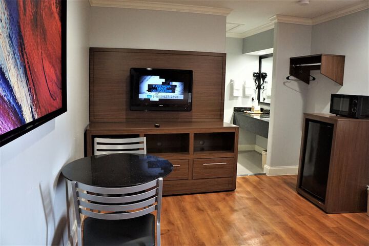 Room 31 of 40