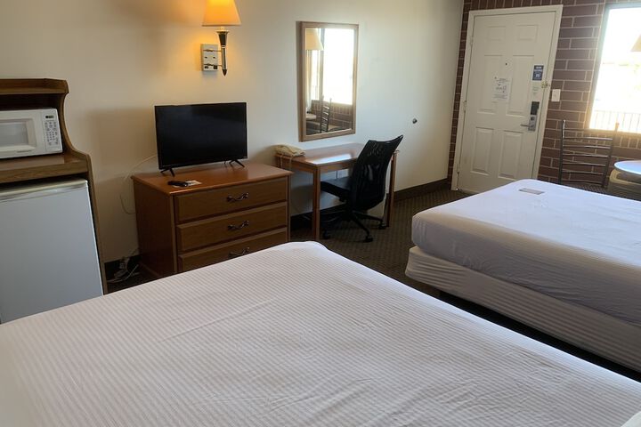 Room 15 of 37