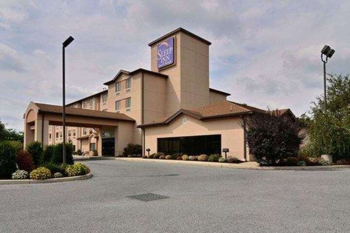 Hotel 2 of 57