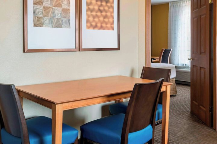 Room 21 of 30