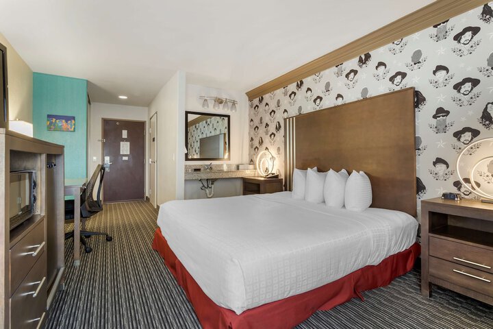Room 29 of 43