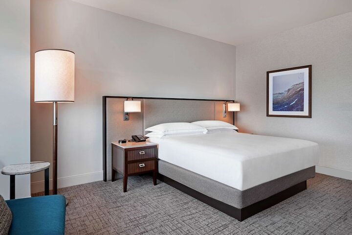 Room 30 of 175