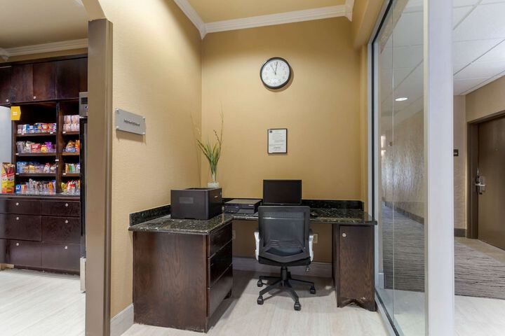 Business Center 42 of 43