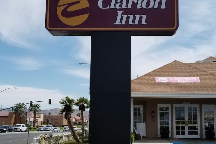 Hotel 2 of 71