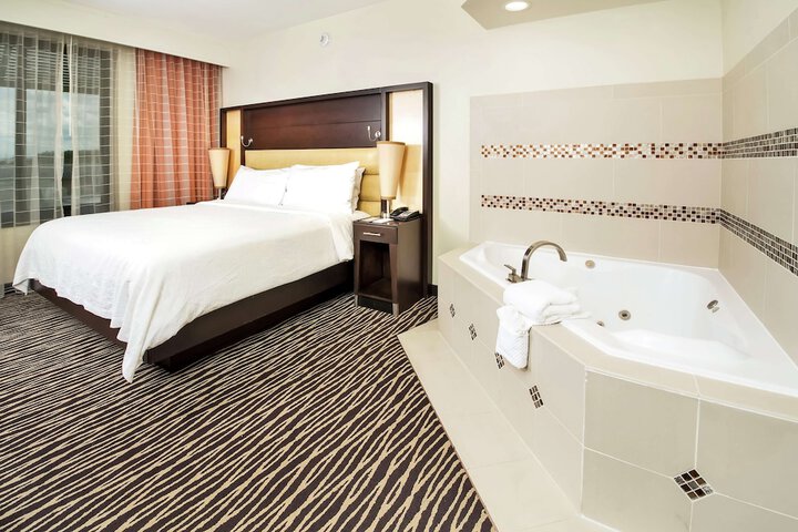 Embassy Suites by Hilton Fayetteville Fort Bragg