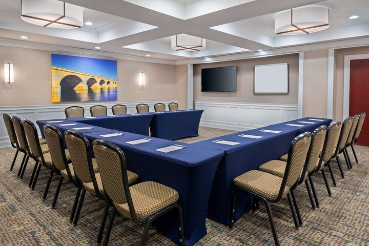 Hampton Inn & Suites Hartford / Farmington