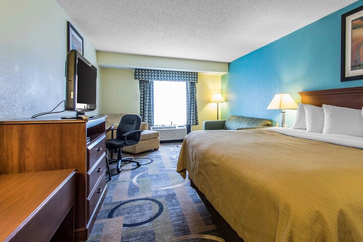 Room 18 of 29