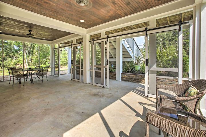 Waveland Family House 4-minute Drive to the Beach