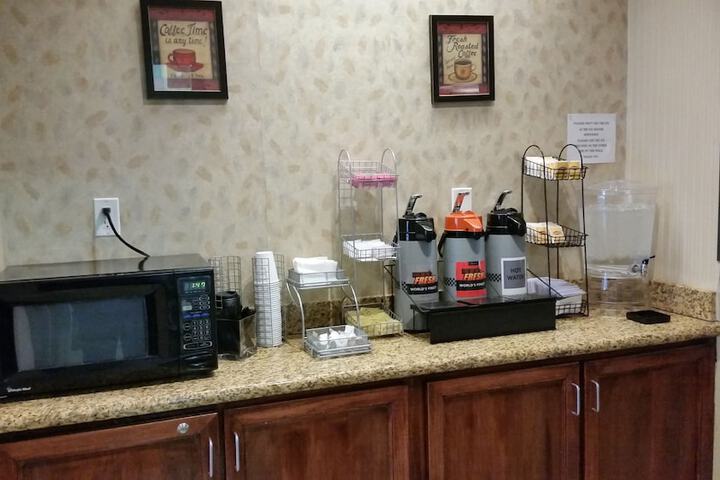 Breakfast/Coffee Service 35 of 36