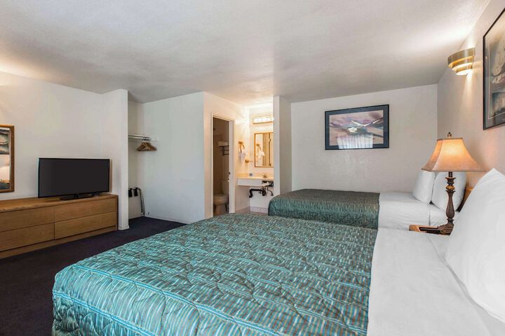Rodeway Inn Beaumont 1-10