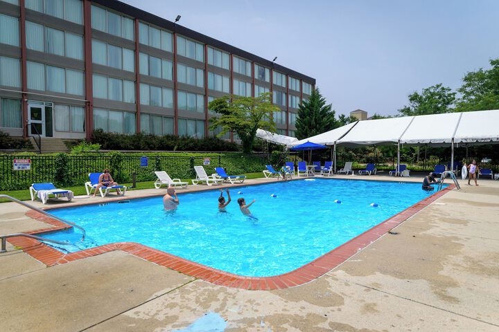 Pool 6 of 22