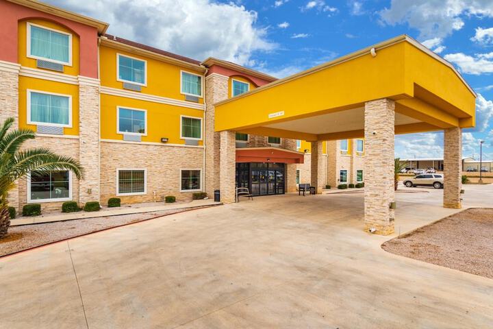 Hotel 3 of 38