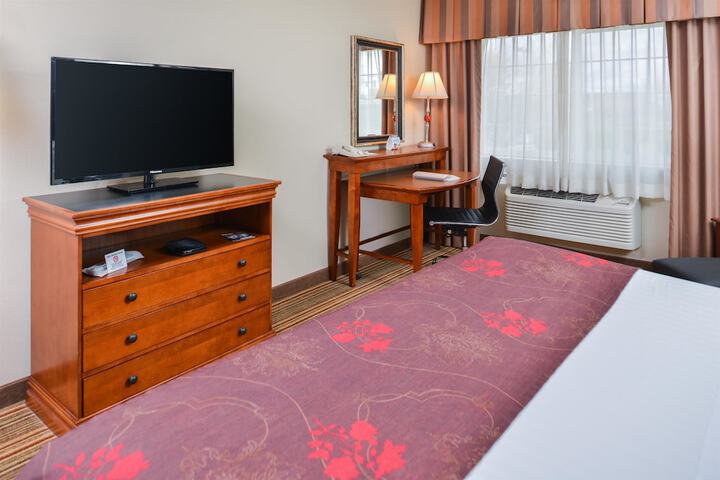 Best Western Plus Rama Inn