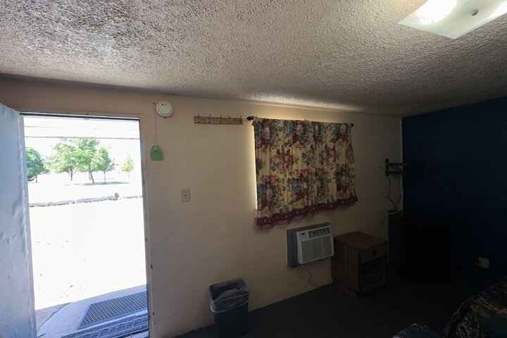 Crestview Motel Inc