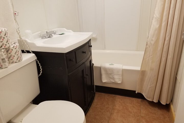 Room 7 of 17