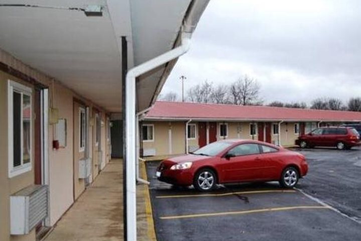 FAIRVIEW INN