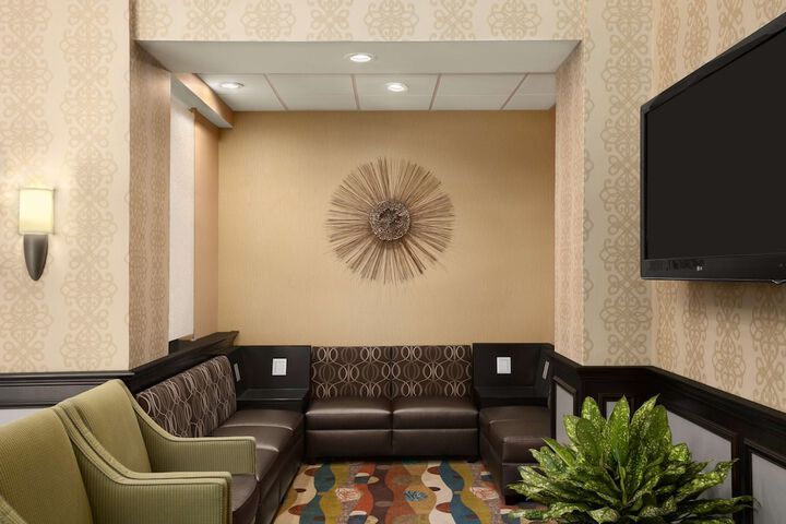 Hotel Interior 10 of 36