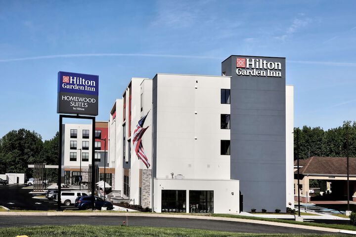 Hotel 2 of 65