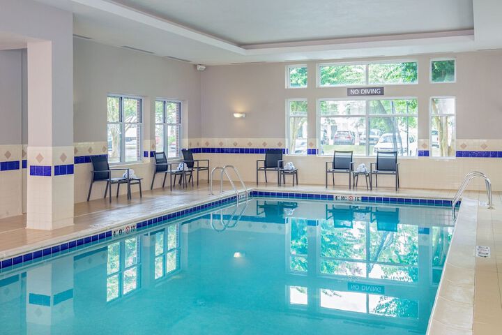 Residence Inn by Marriott Chesapeake Greenbrier