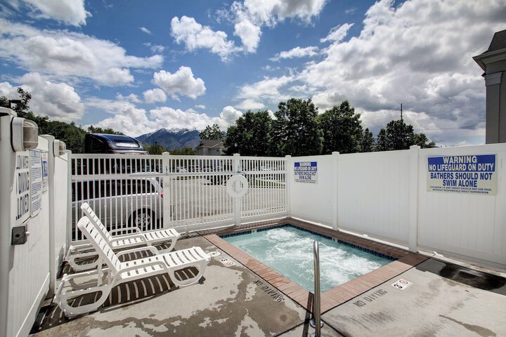 Studio 6 – Murray UT